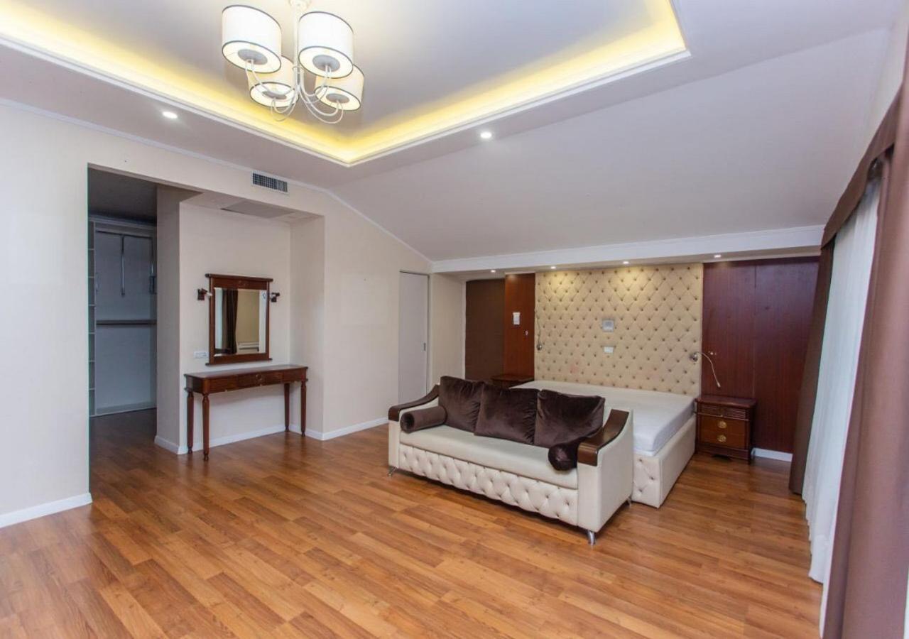 Hotel Olsi Chisinau Quarto foto