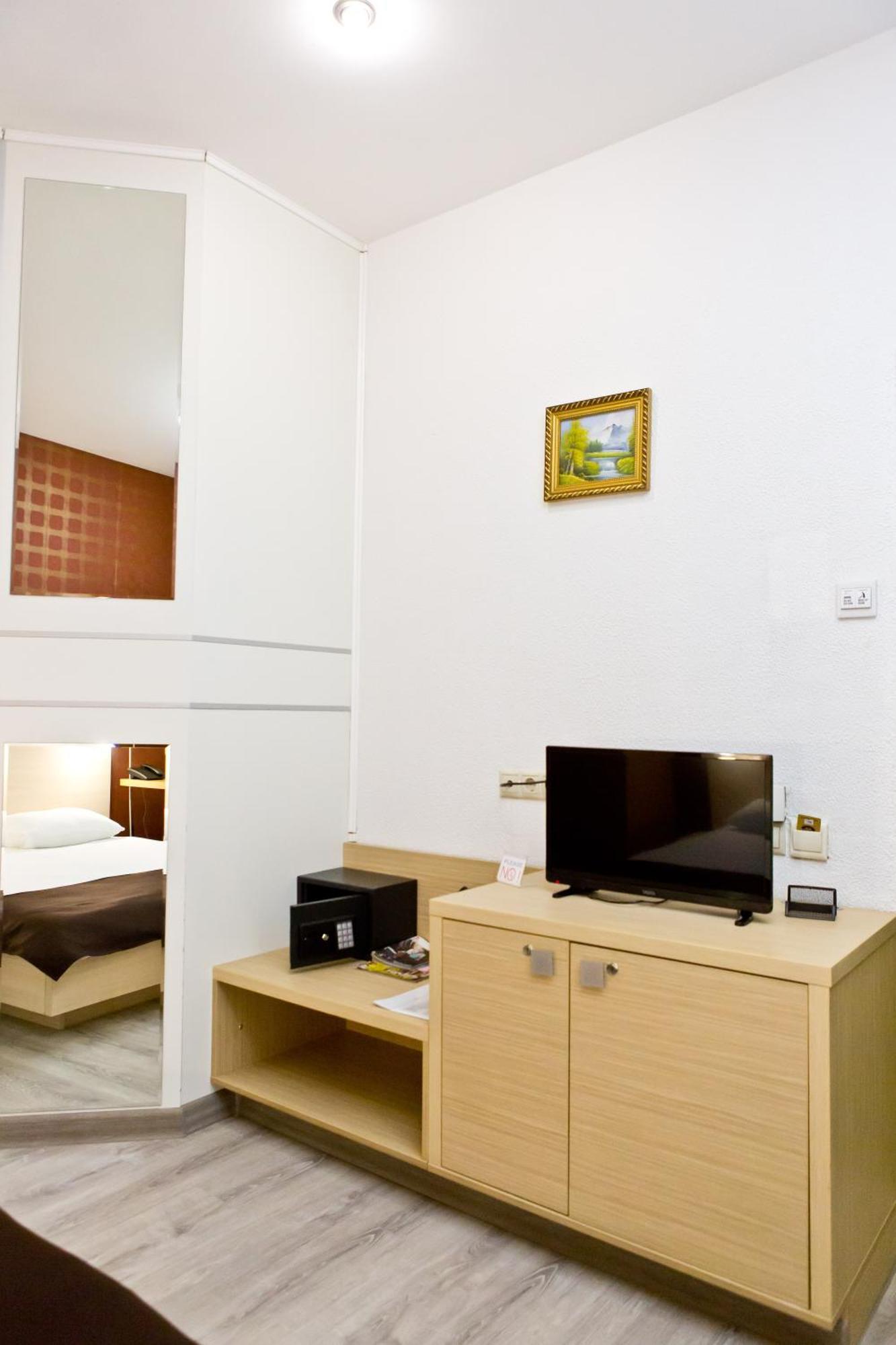 Hotel Olsi Chisinau Quarto foto